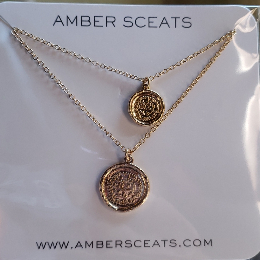 Double necklace